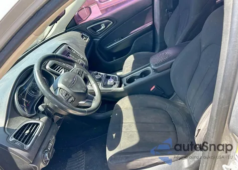 2015 Chrysler 200 Limited из США, поврежденный, VIN 1C3CCCAB4FN660631